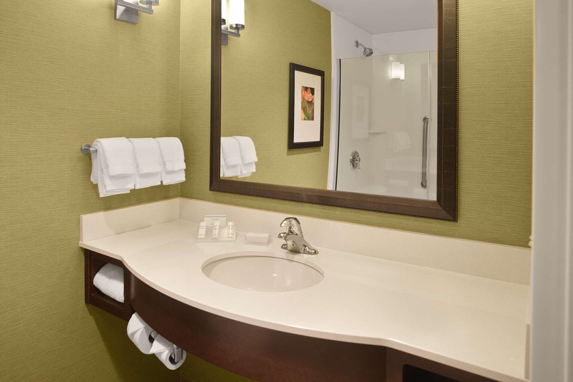 Hilton Garden Inn Akron Exterior photo