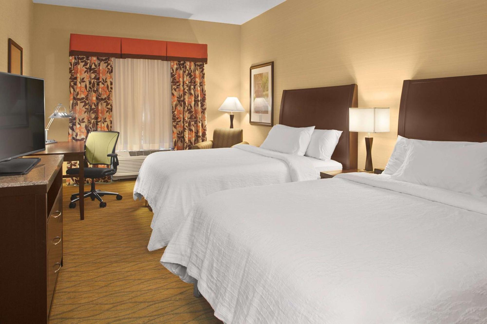 Hilton Garden Inn Akron Exterior photo