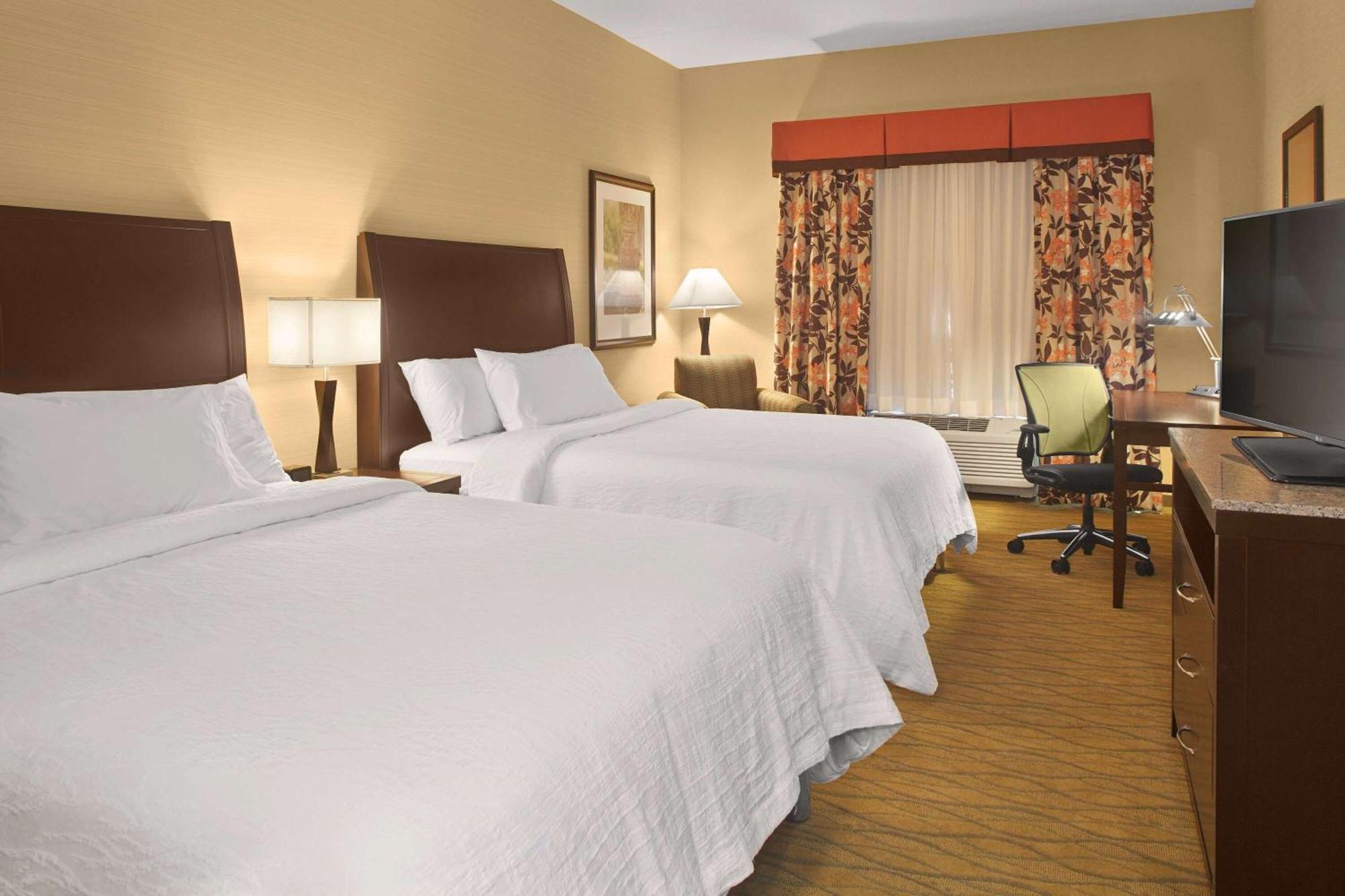 Hilton Garden Inn Akron Exterior photo